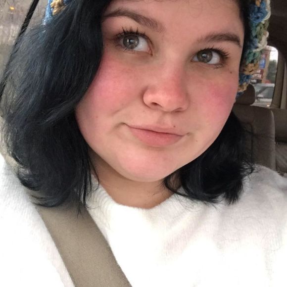 Meet your Posher, Bailey - Picture 1 of 1